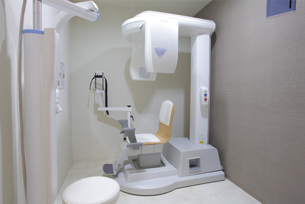 歯科用CT・歯科用空気清浄機など最新機器を完備